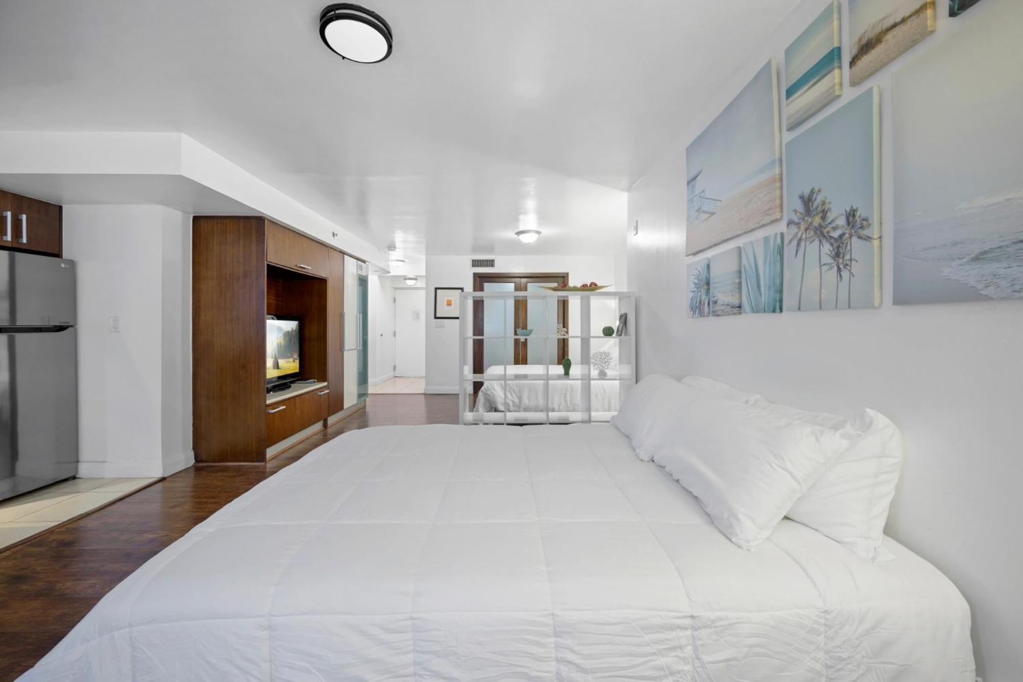 Ocean Drive Apartments With Rooftop Pool, South Beach, Miami Miami Beach Exterior photo